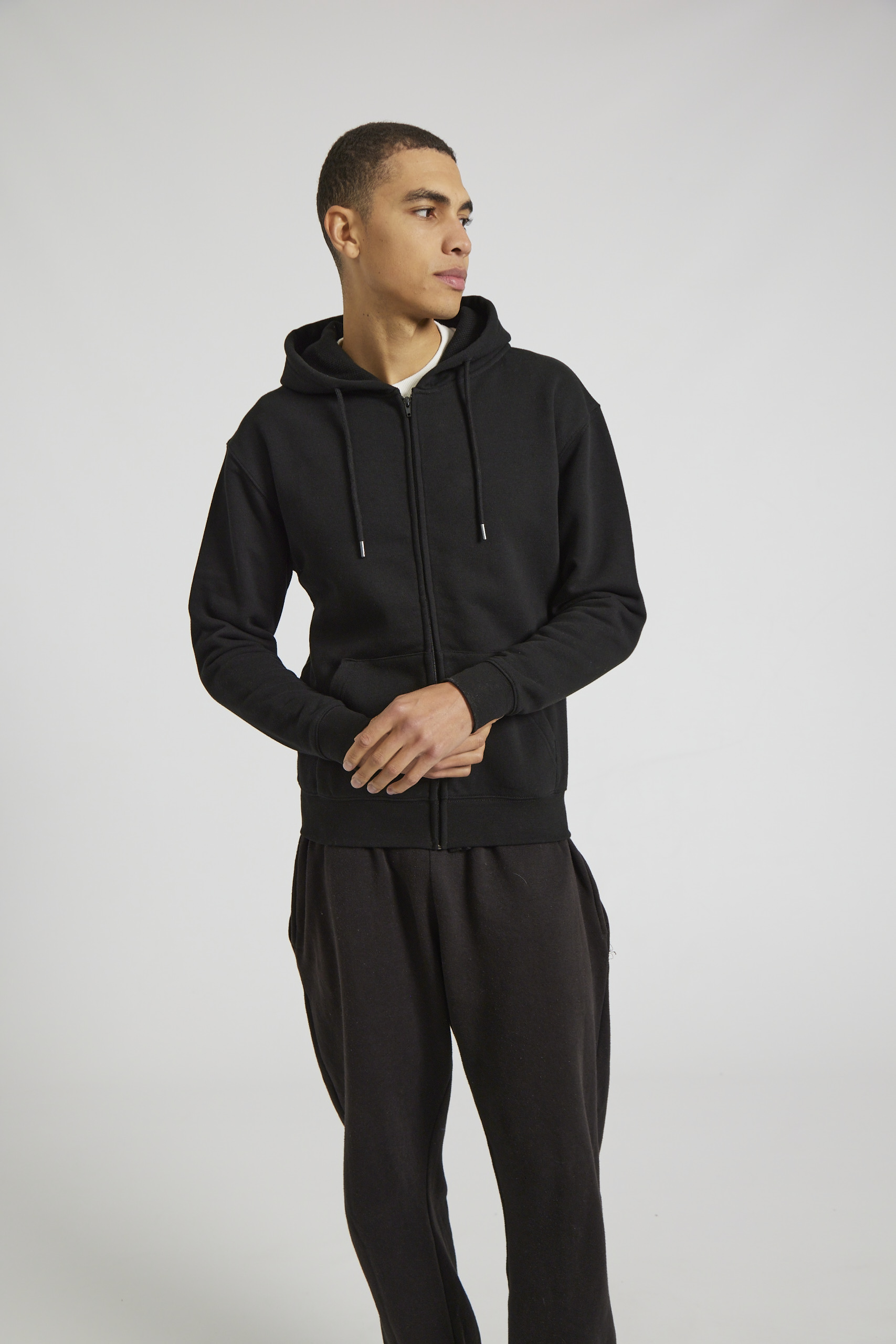 CR04-v2.0-Studio_385