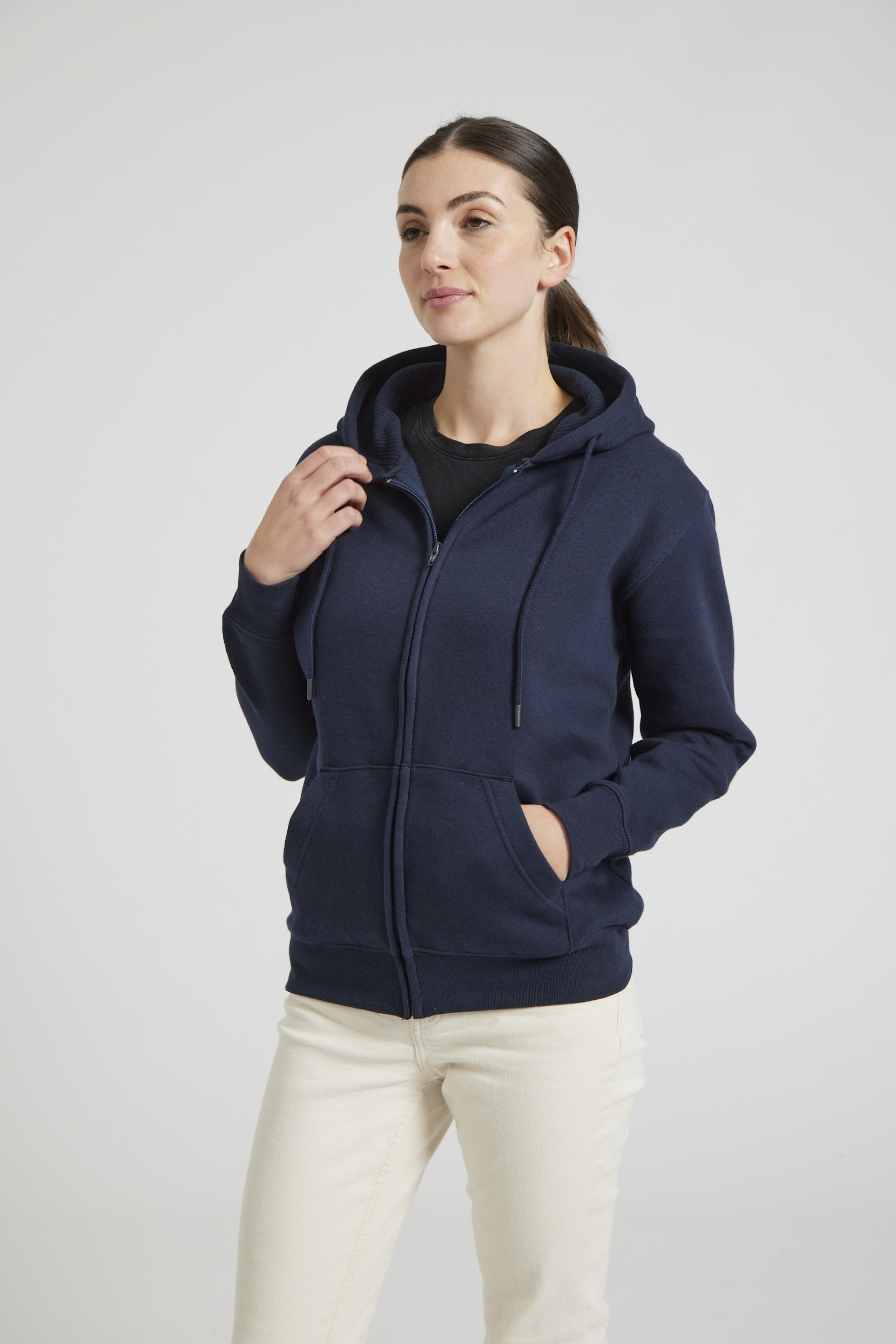 CR04-v2.0-Studio_387