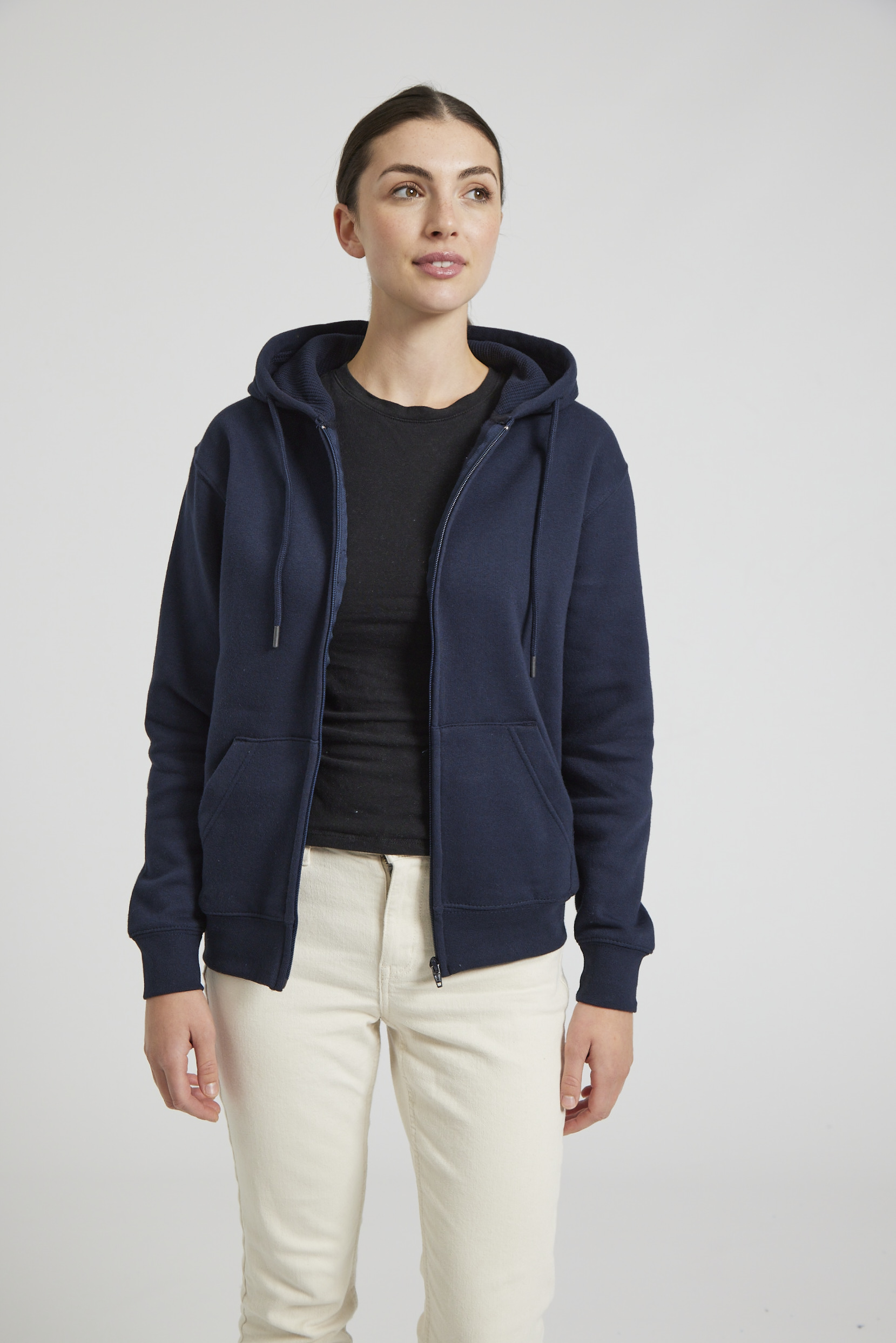 CR04-v2.0-Studio_411