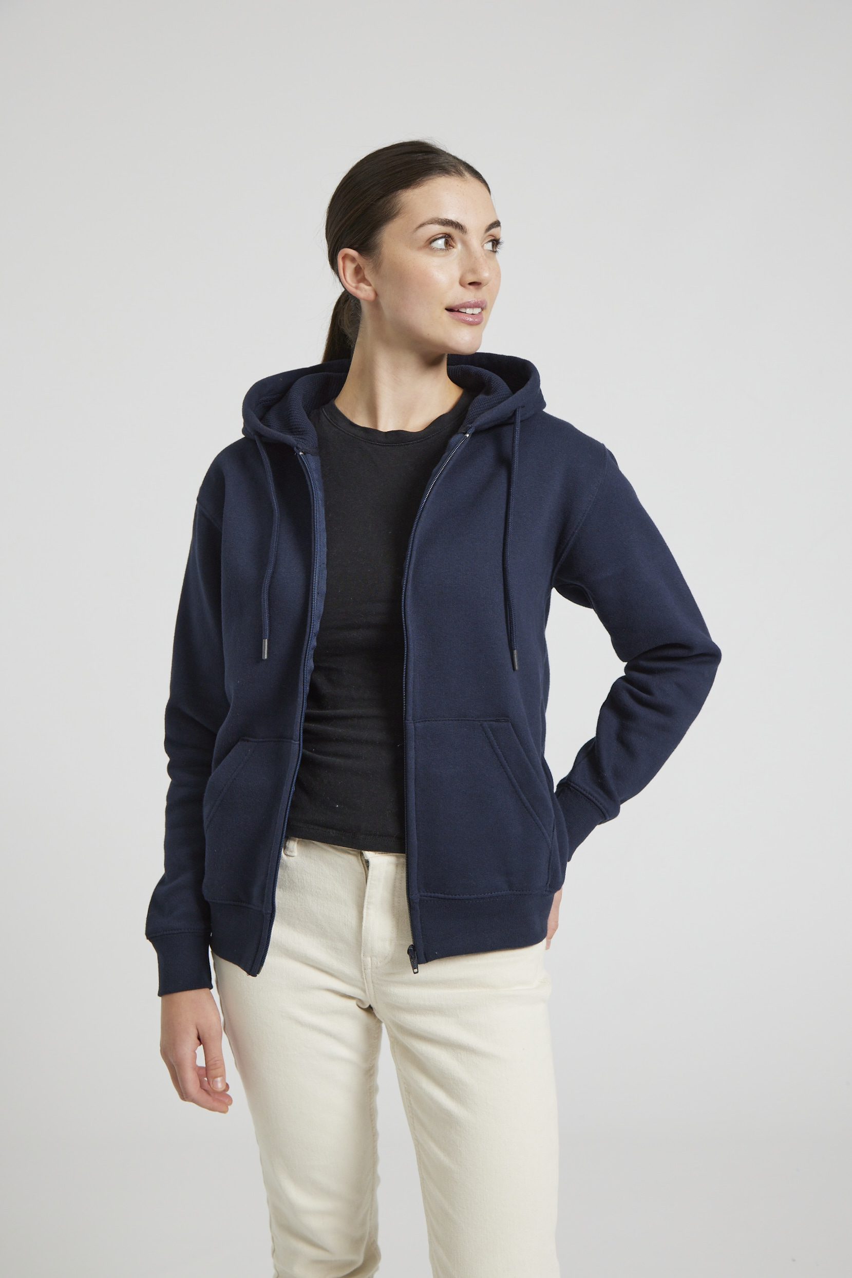 CR04-v2.0-Studio_415