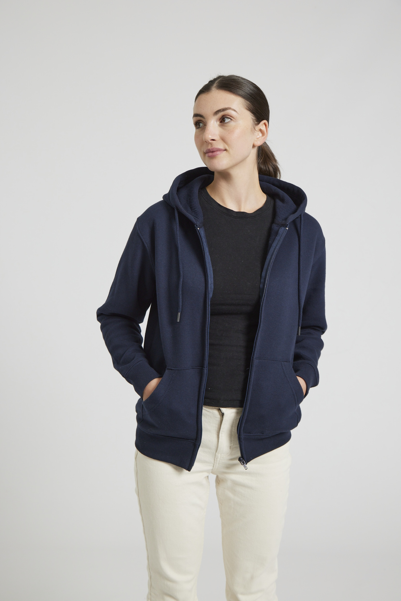 CR04-v2.0-Studio_425