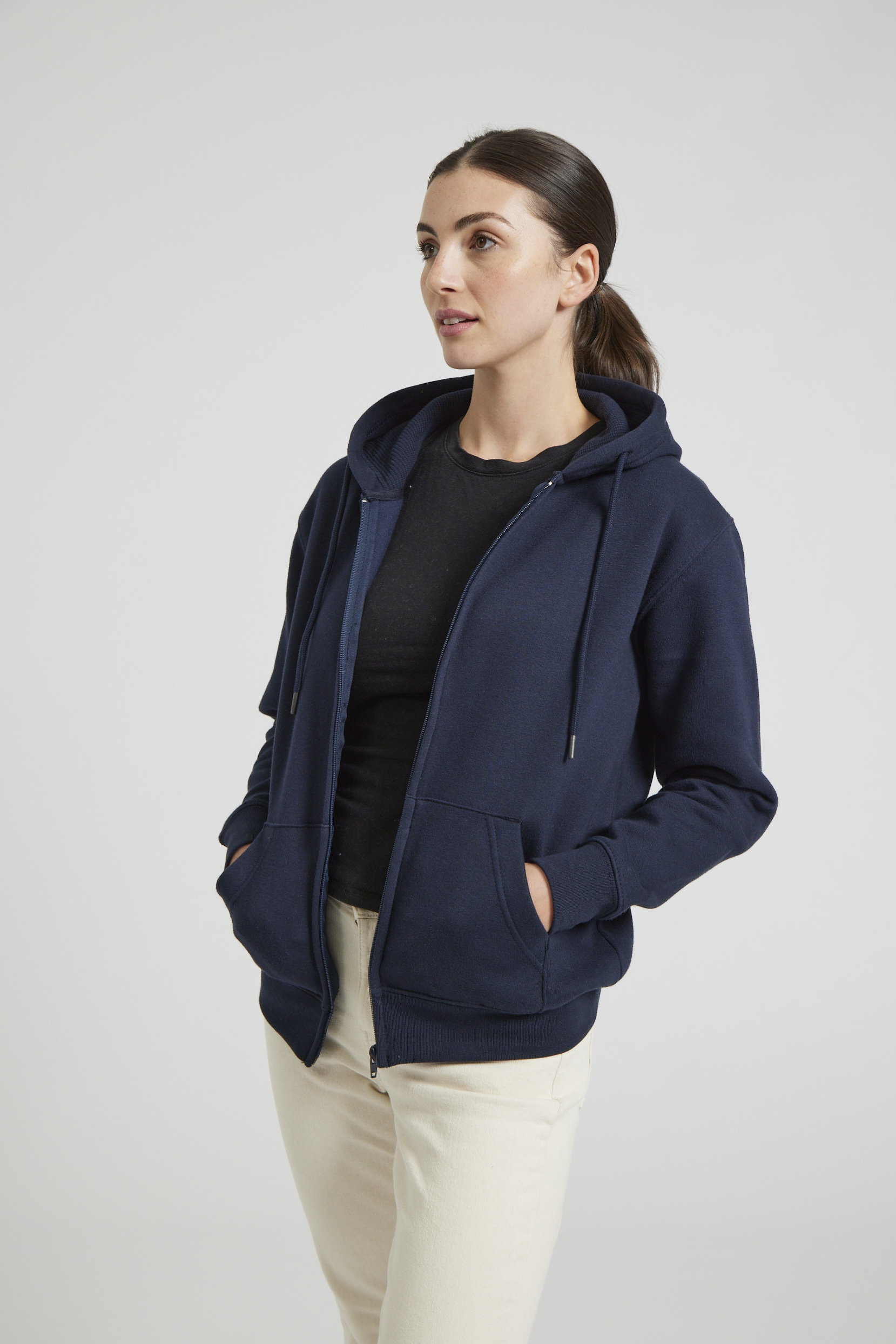 CR04-v2.0-Studio_427