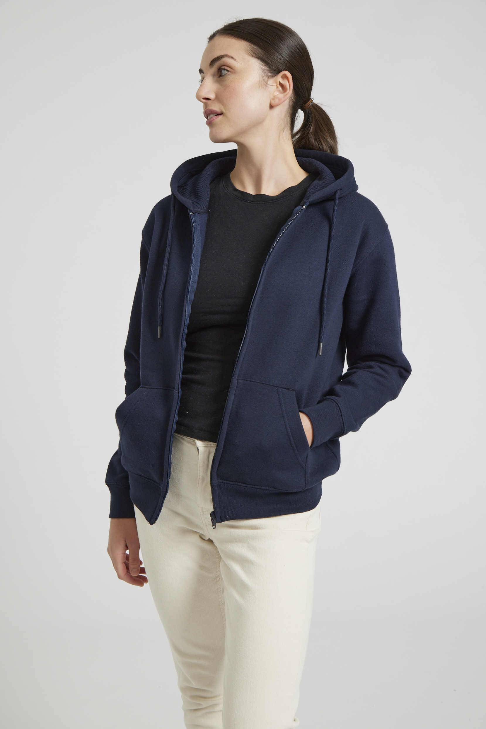 CR04-v2.0-Studio_432