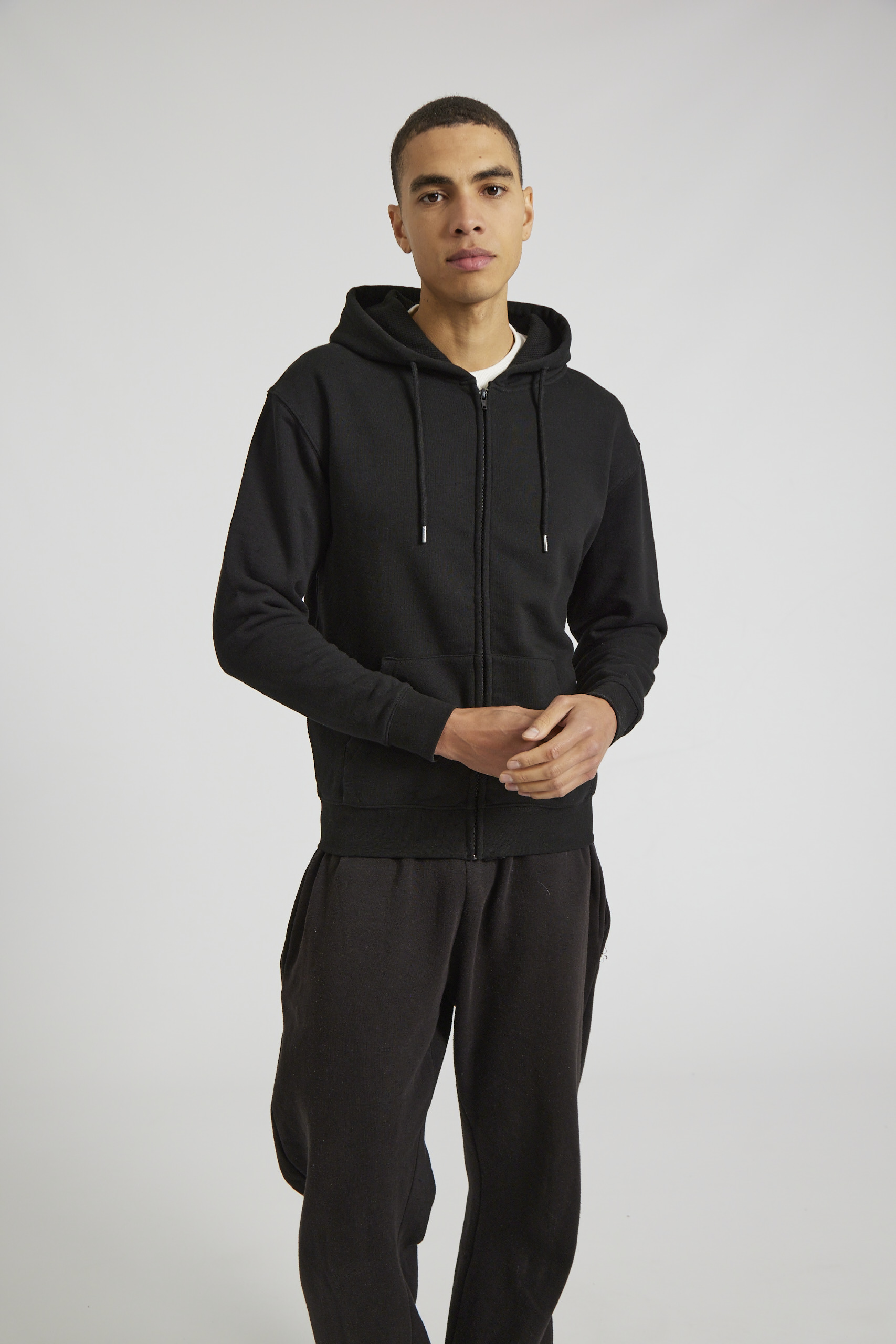 CR04-v2.0-Studio_444