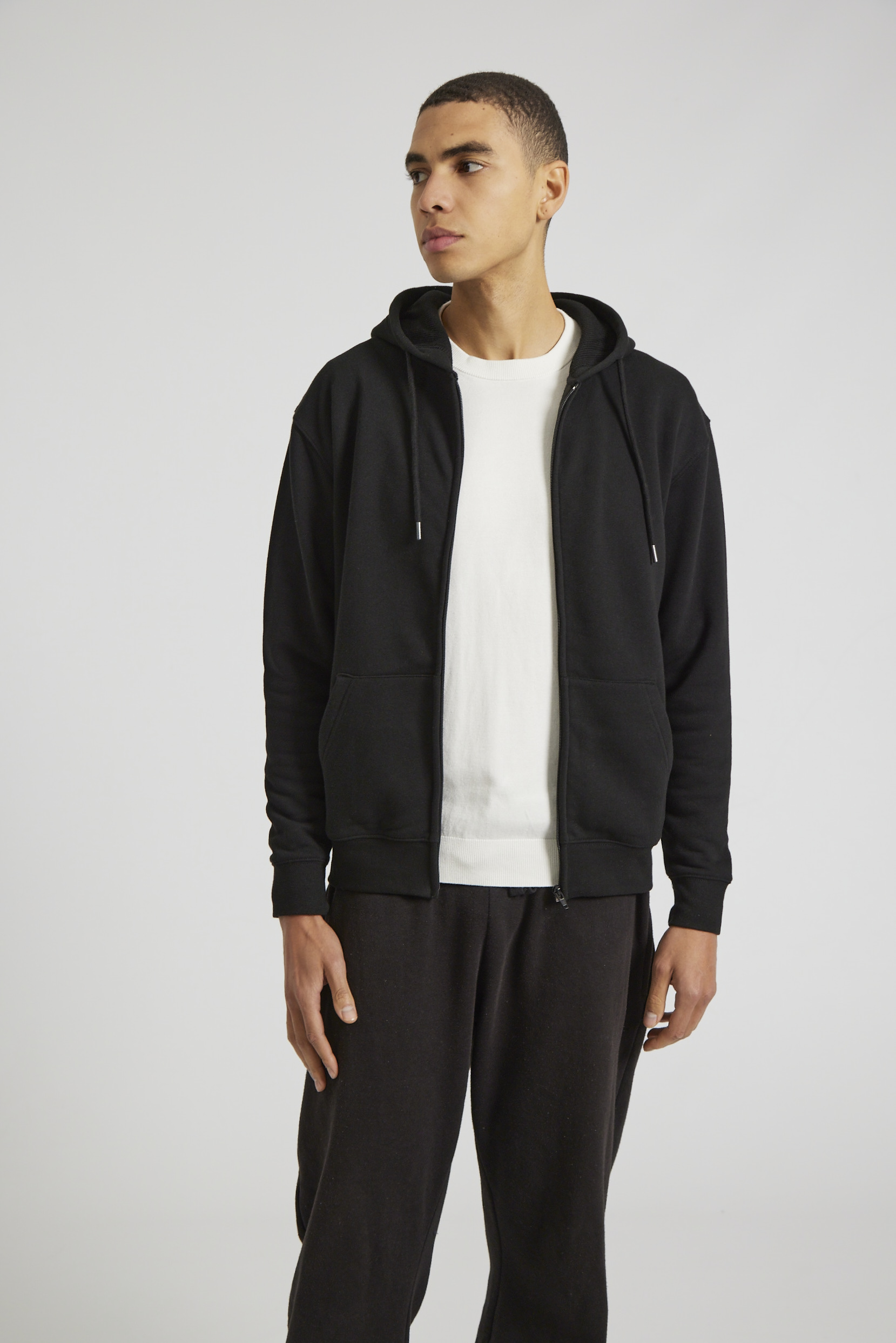 CR04-v2.0-Studio_450