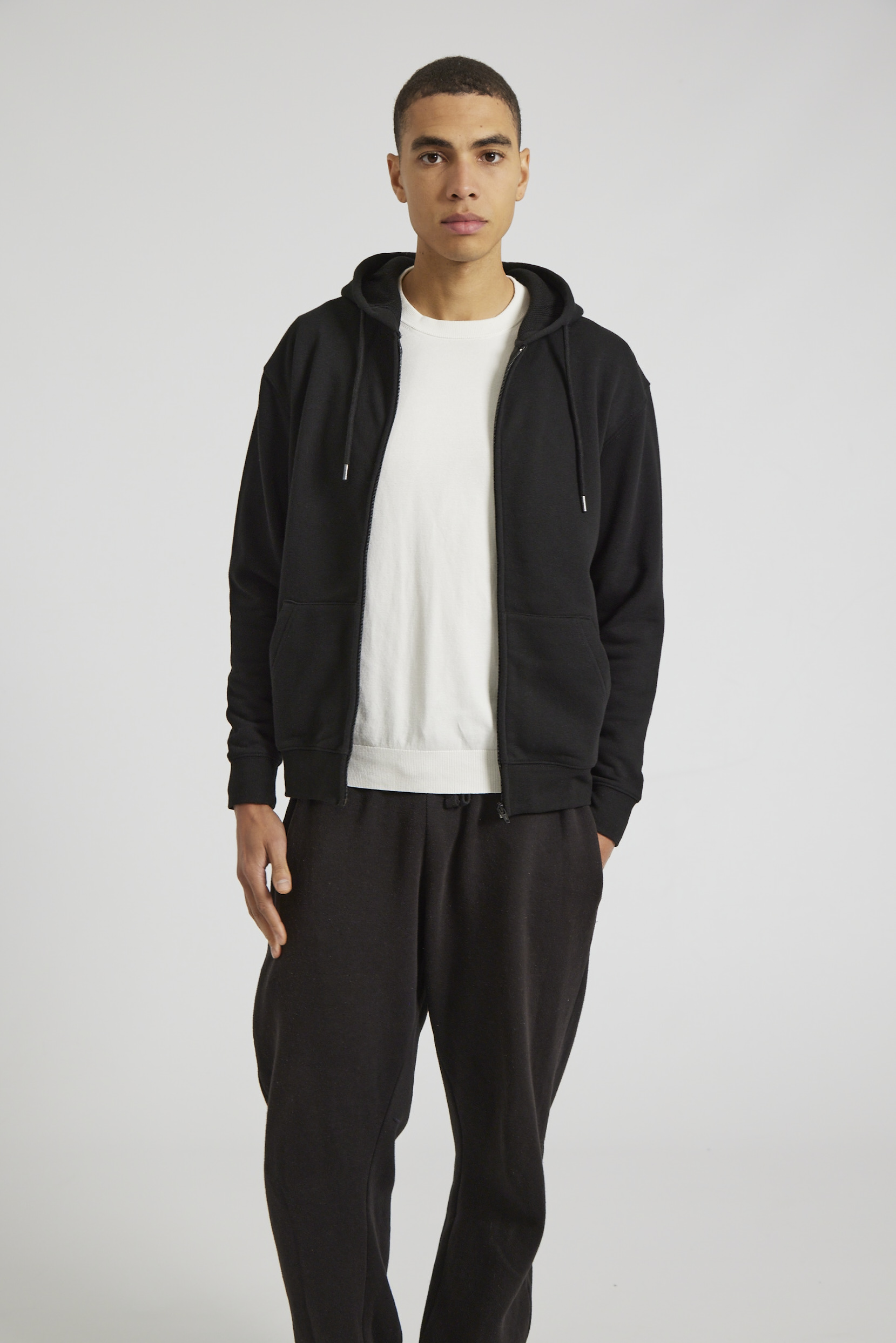 CR04-v2.0-Studio_466