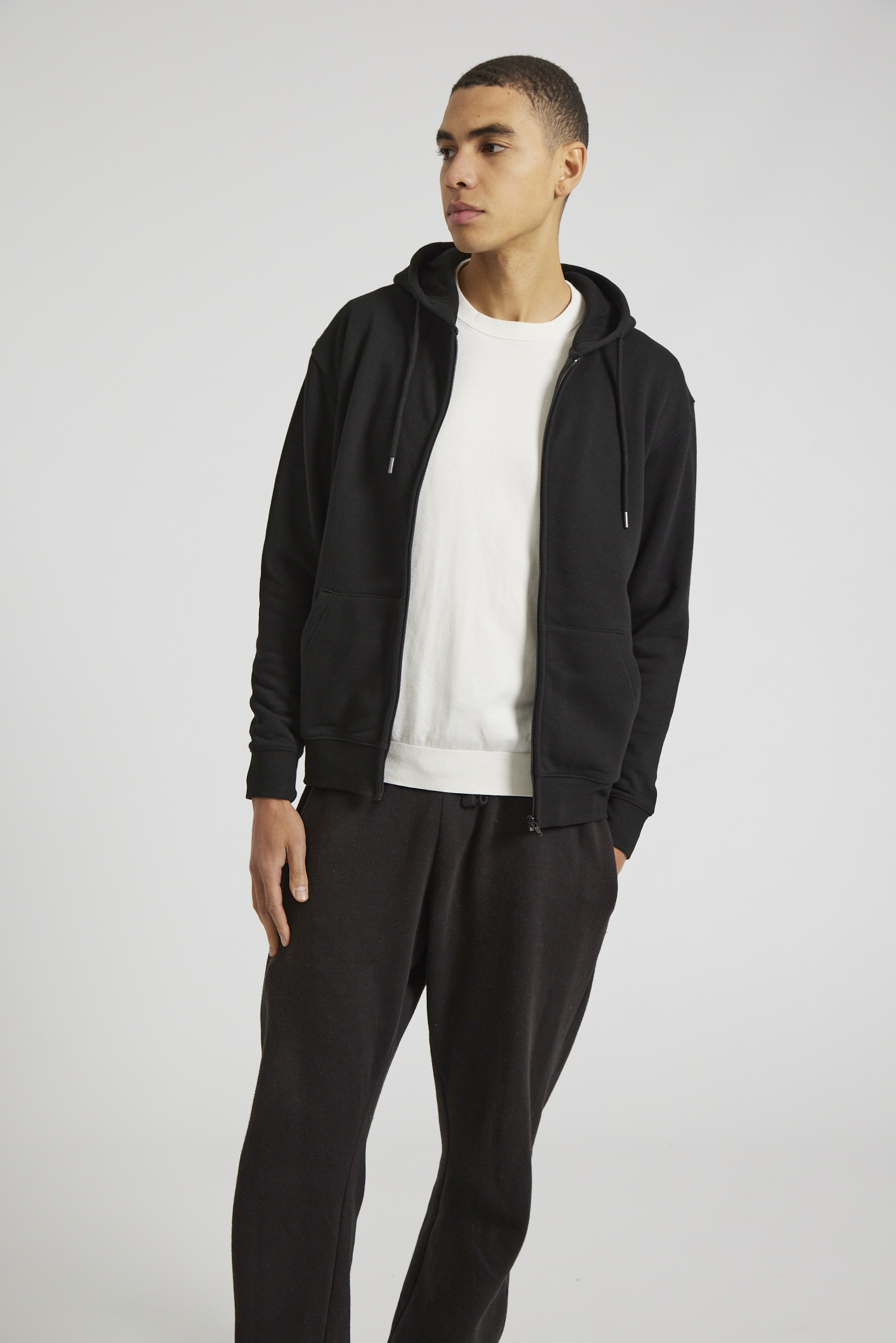 CR04-v2.0-Studio_467