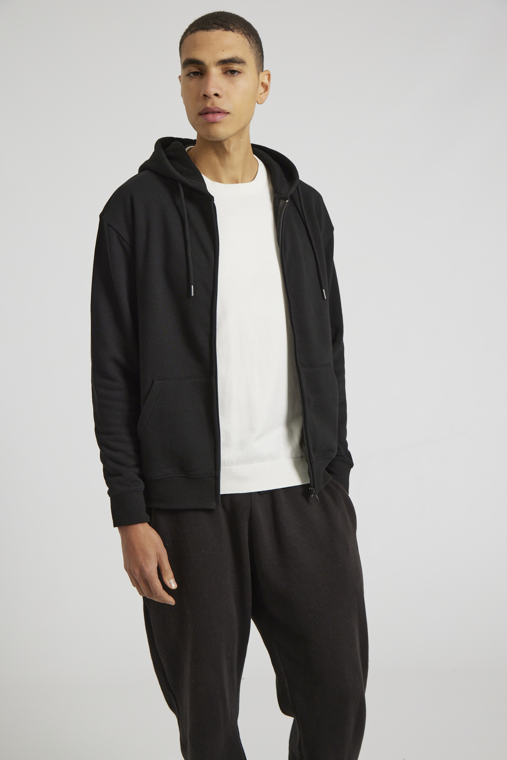 CR04-v2.0-Studio_476