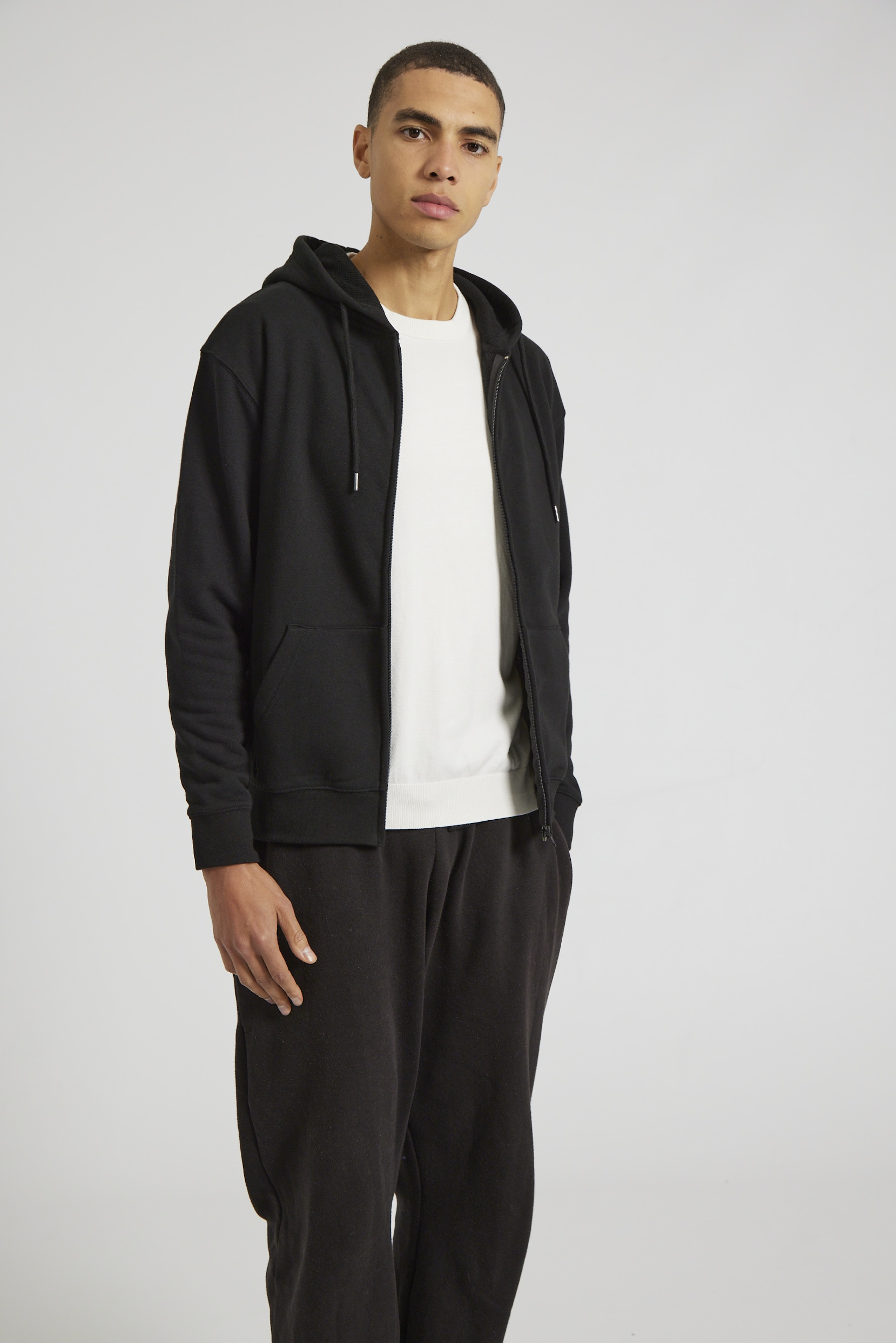 CR04-v2.0-Studio_480