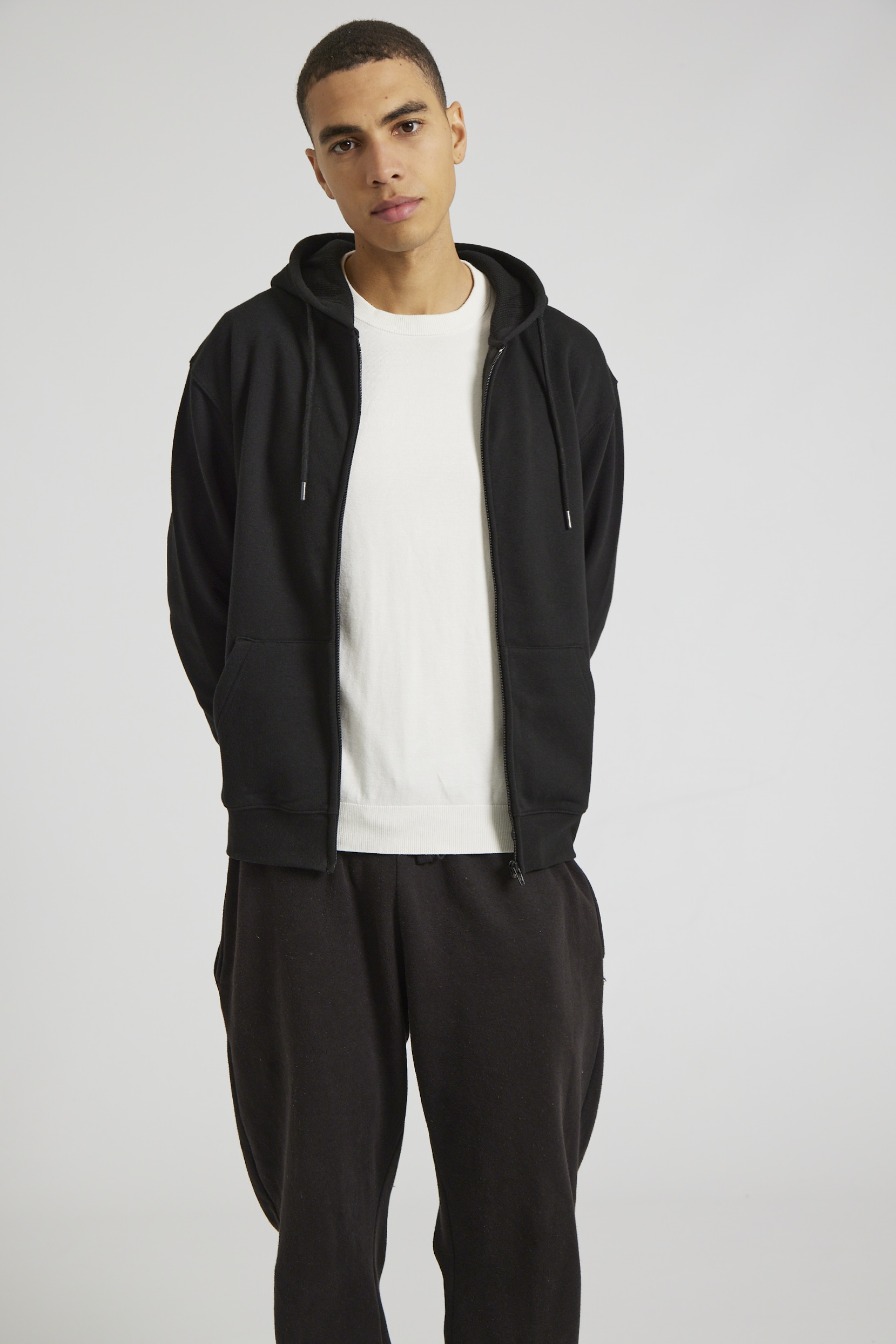 CR04-v2.0-Studio_489