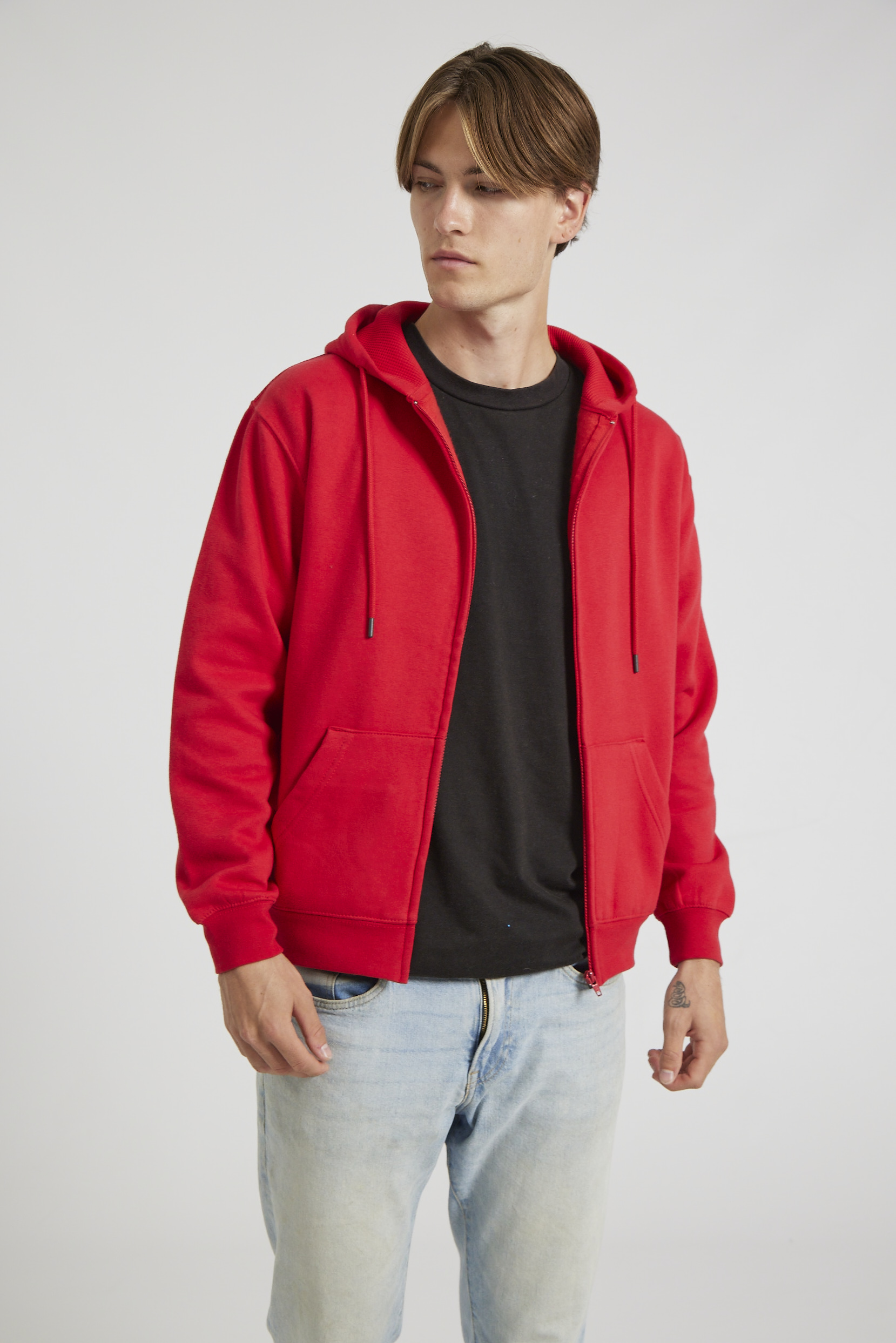 CR04-v2.0-Studio_495