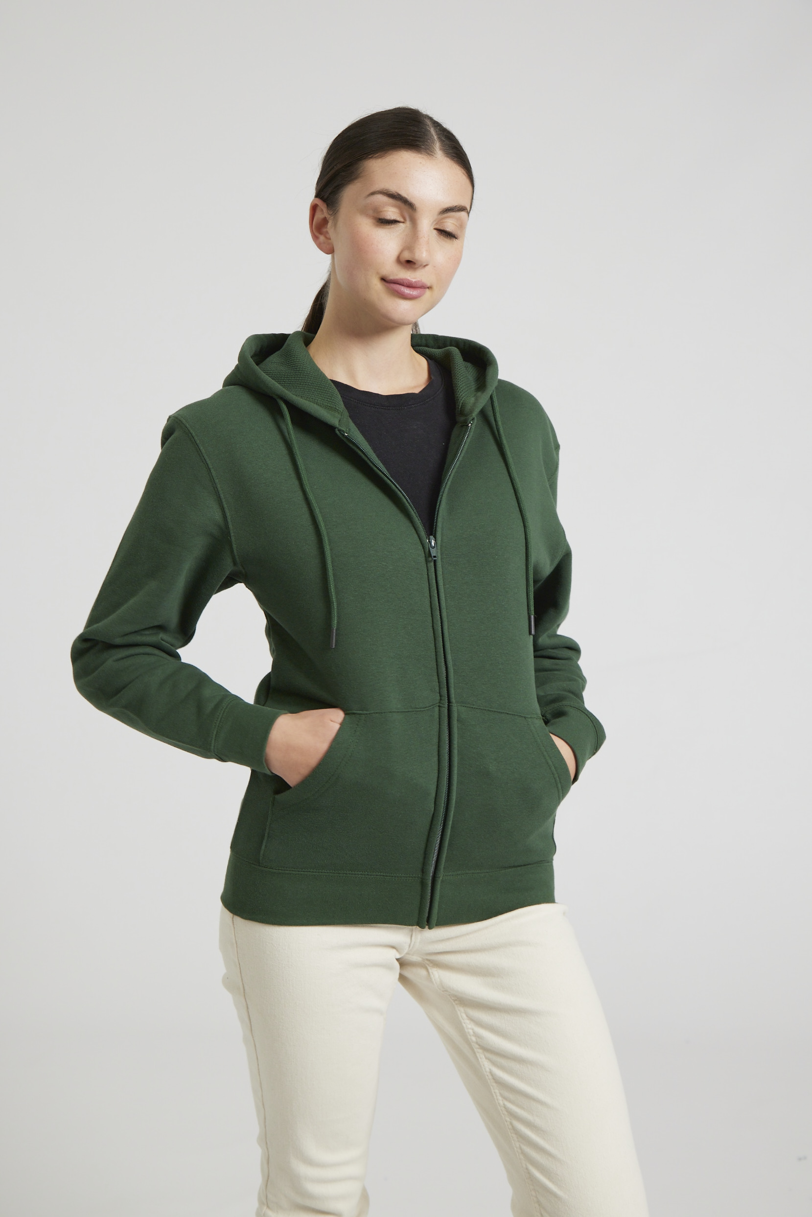 CR04-v2.0-Studio_535