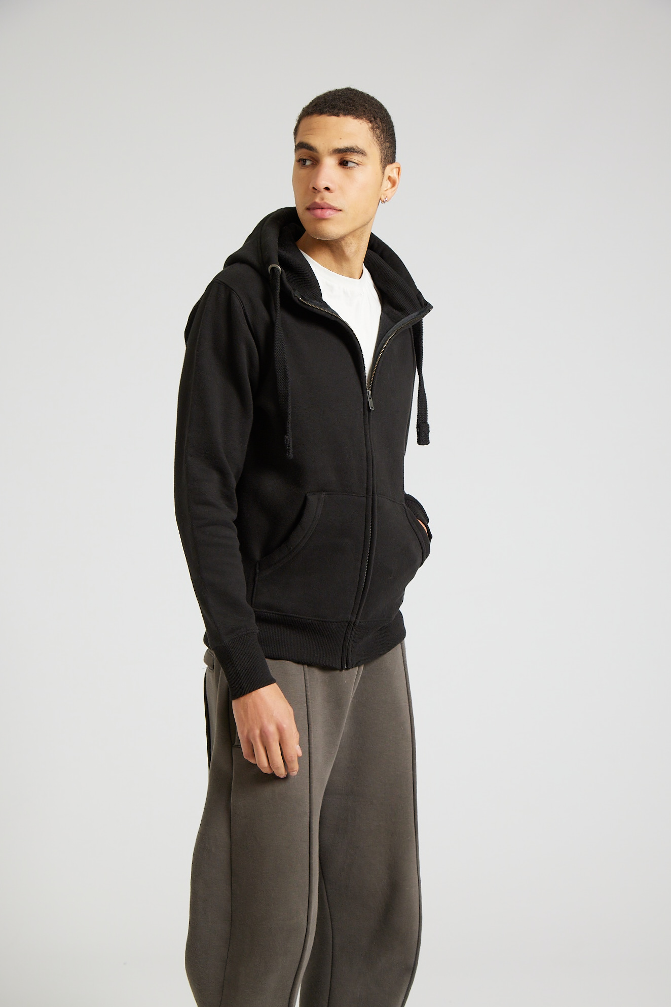 W41PF_Dusty Black_13