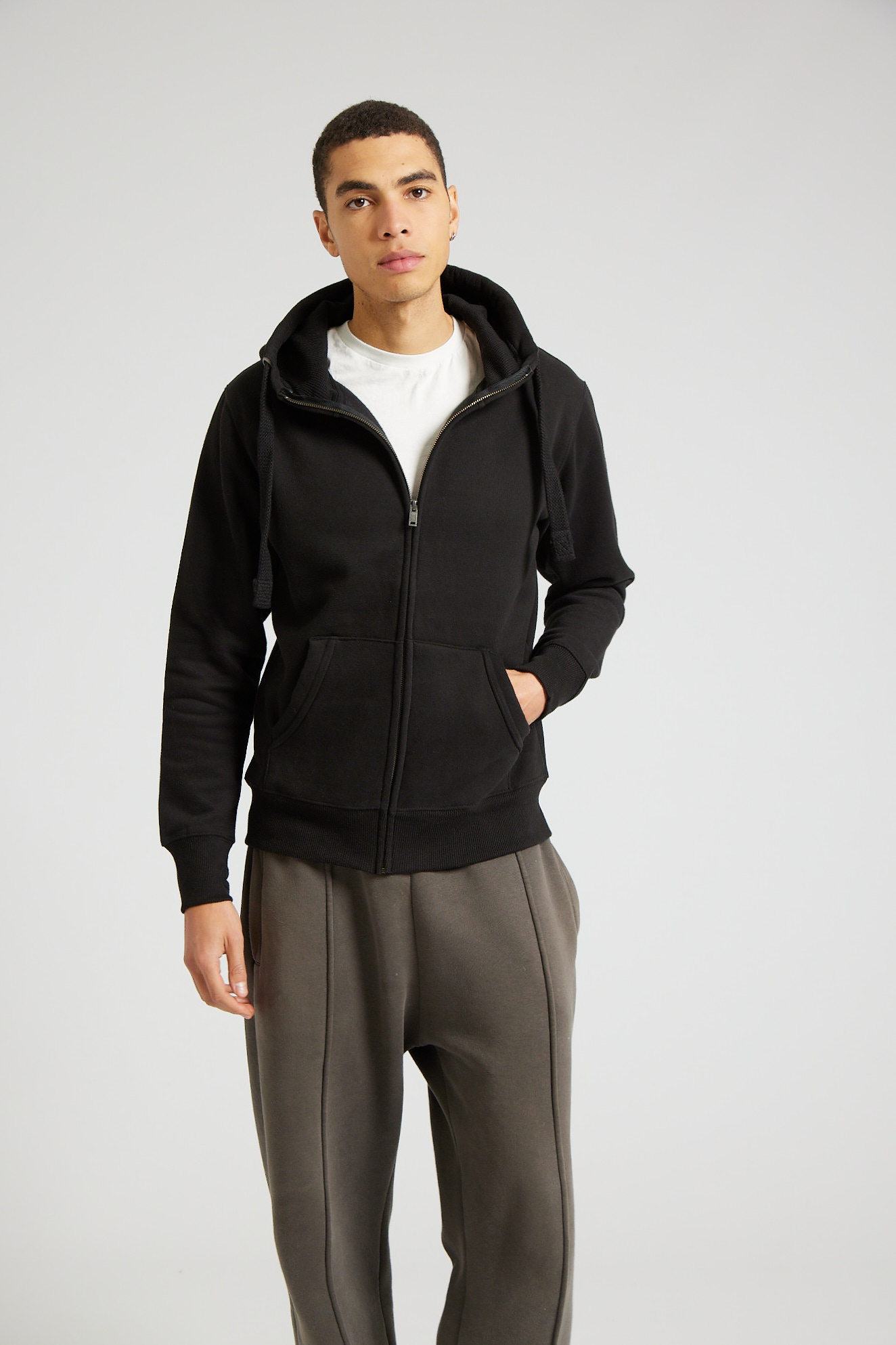 W41PF_Dusty Black_14