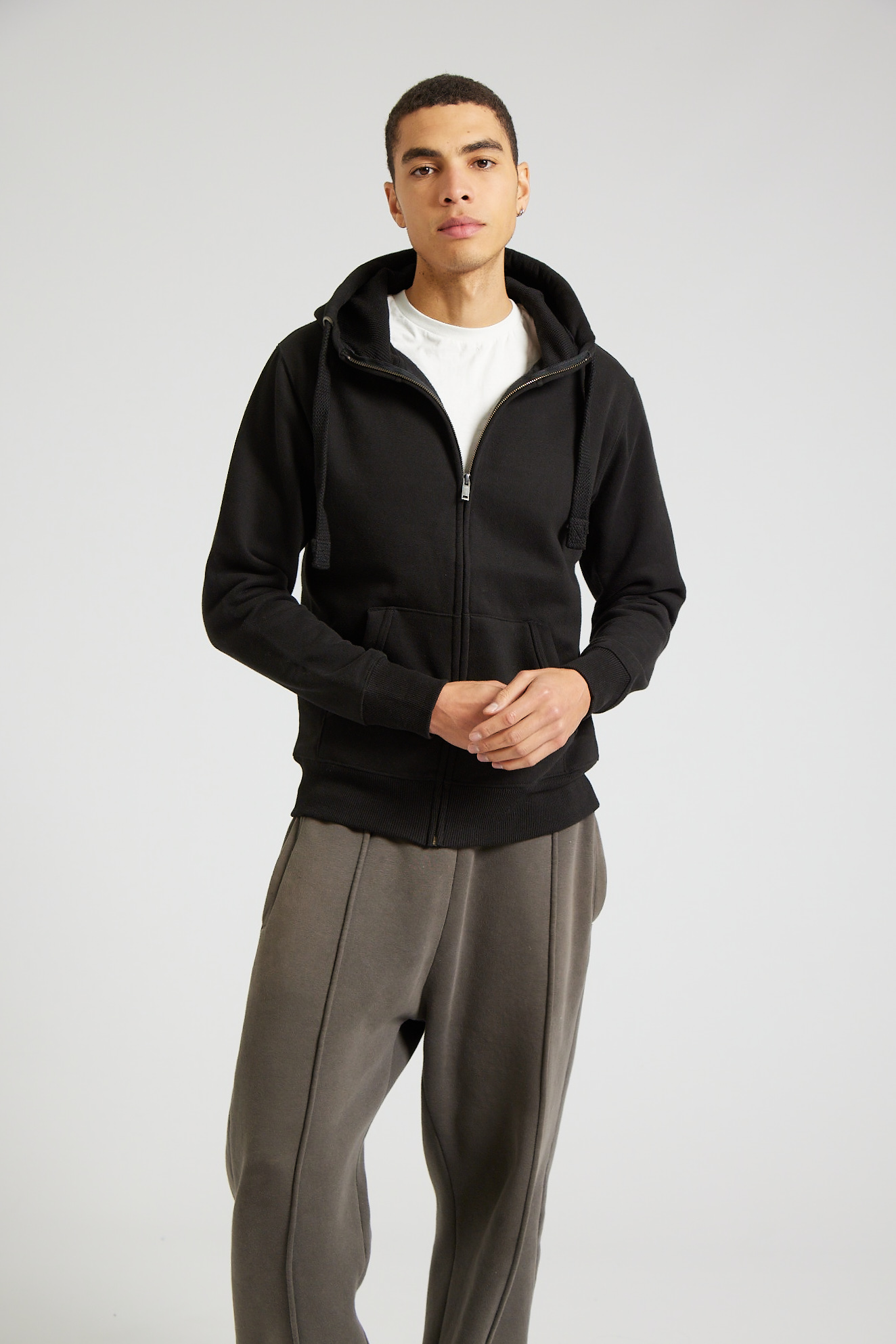 W41PF_Dusty Black_18