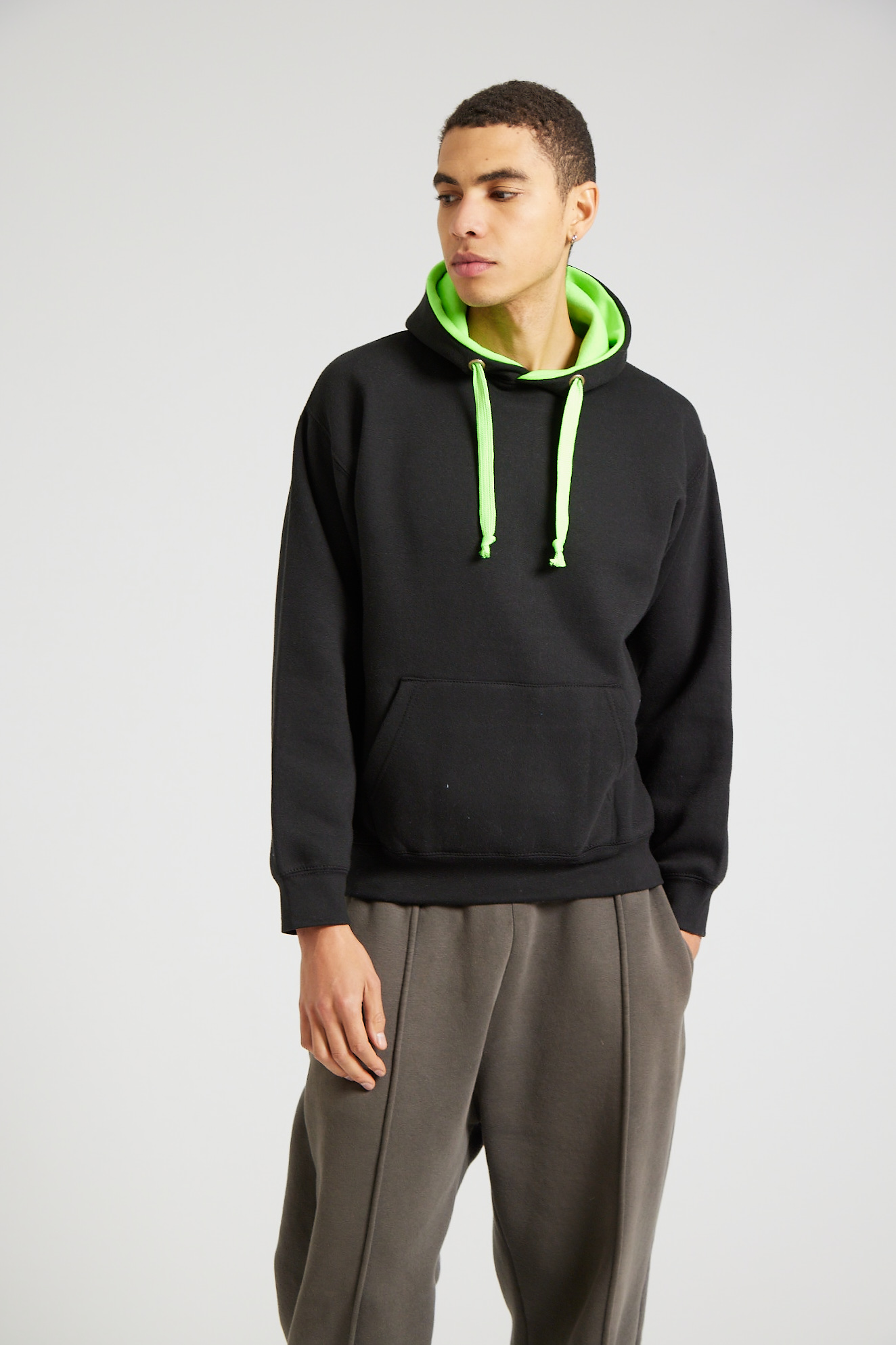 W73_Black Neon Green_07