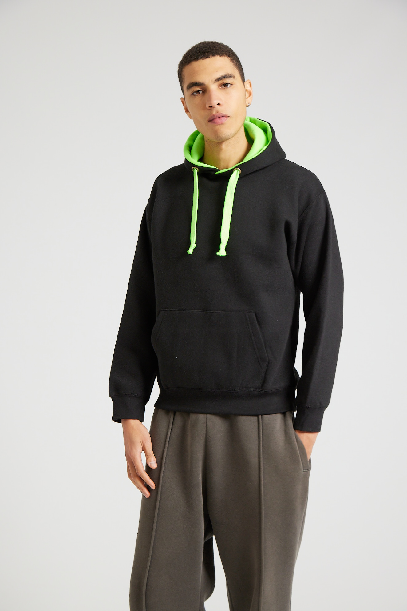 W73_Black Neon Green_08