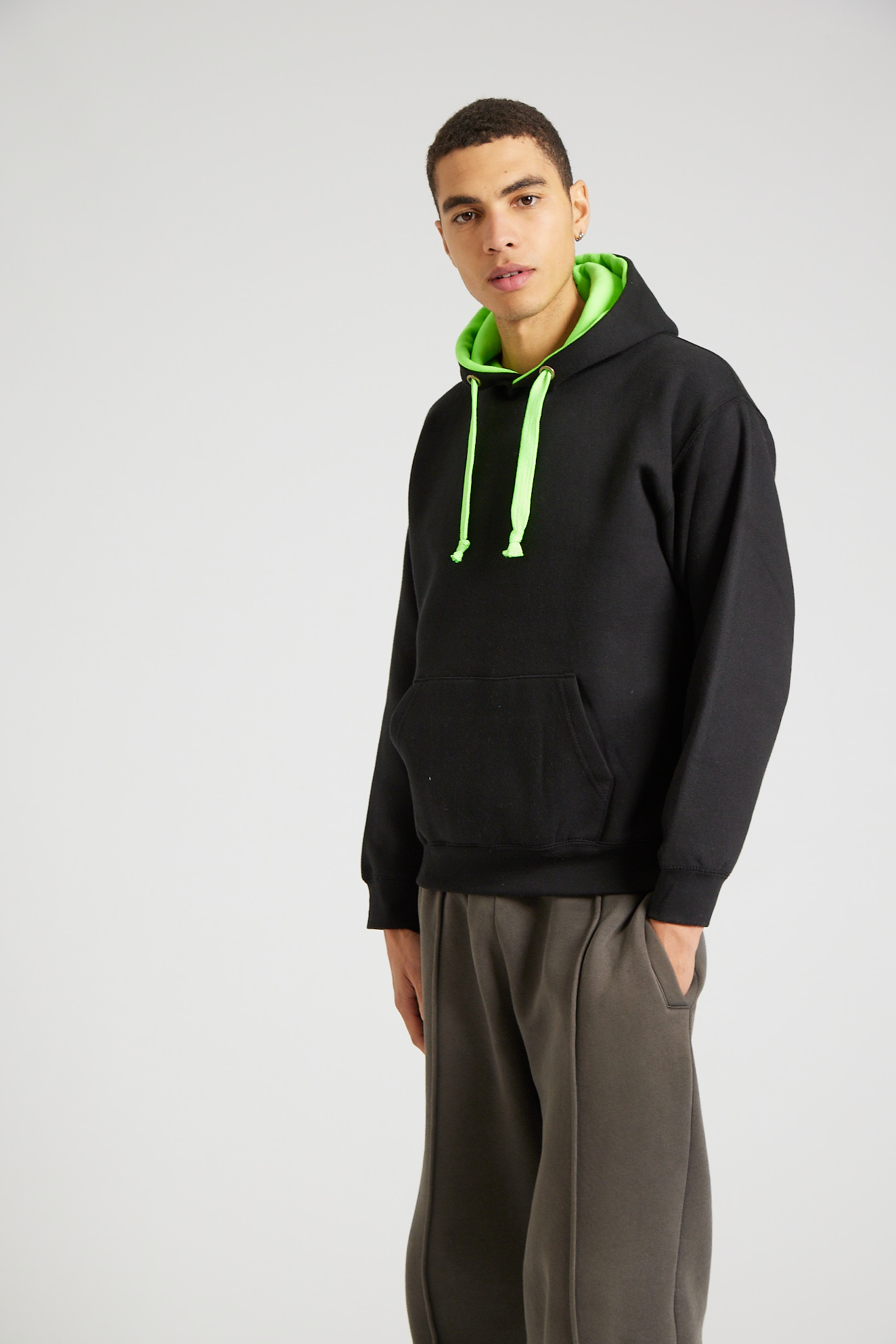 W73_Black Neon Green_09