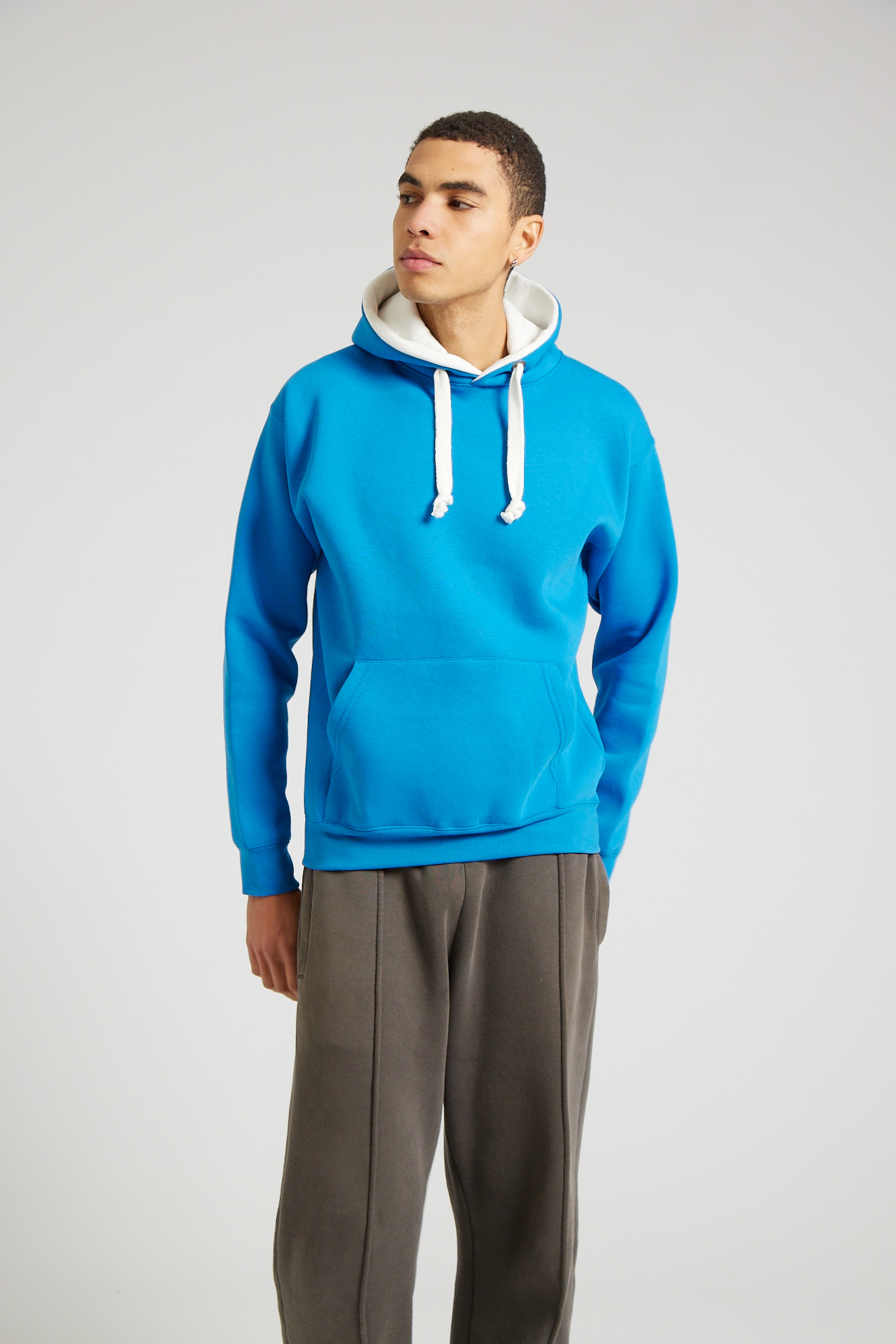 W73_Electric Blue White_23