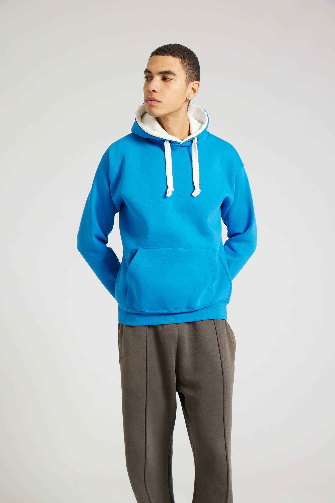 W73_Electric Blue White_24