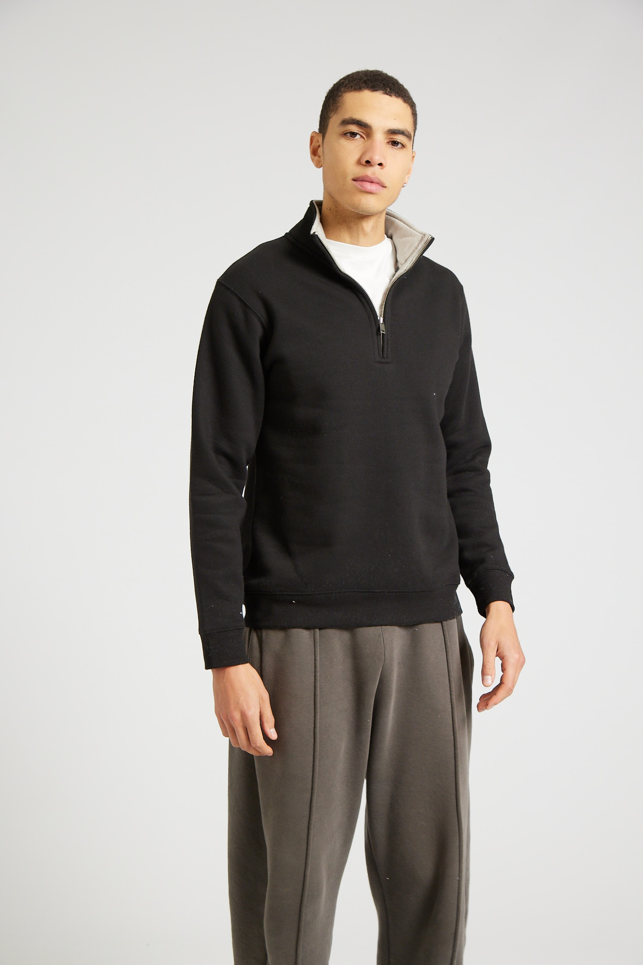 W75_Black Grey Mist_20