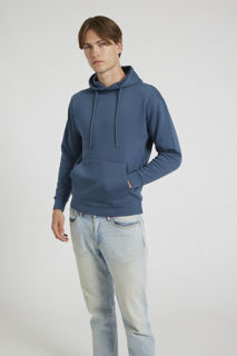 CR02-v2.0-Studio_290
