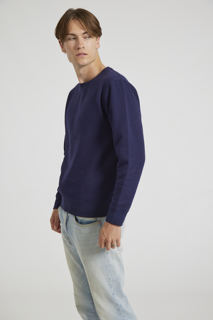 CR03-v2.0-Studio_369