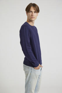 CR03-v2.0-Studio_377