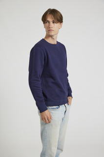 CR03-v2.0-Studio_387