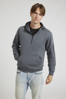 CR06-Studio_130