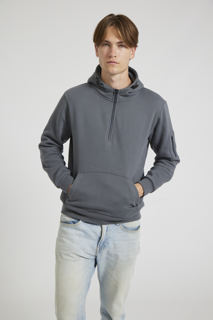 CR06-Studio_150