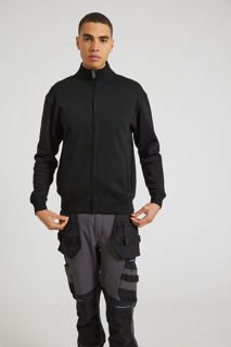 CR08-Studio_102