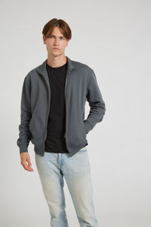 CR08-Studio_20