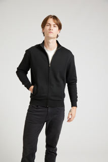 CR08-Studio_204
