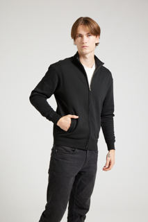 CR08-Studio_221