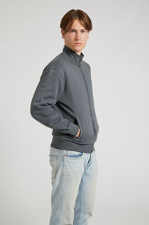CR08-Studio_3