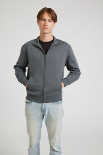 CR08-Studio_340