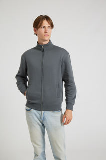 CR08-Studio_350