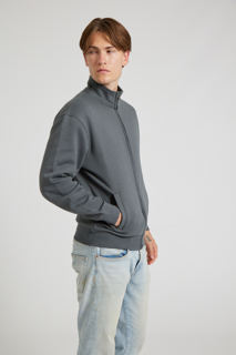 CR08-Studio_6