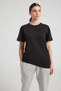 CR09-Studio_180