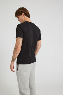 CR09-Studio_24