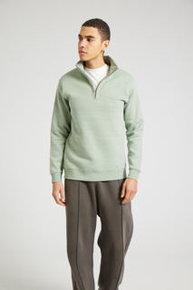 W75-Studio_60